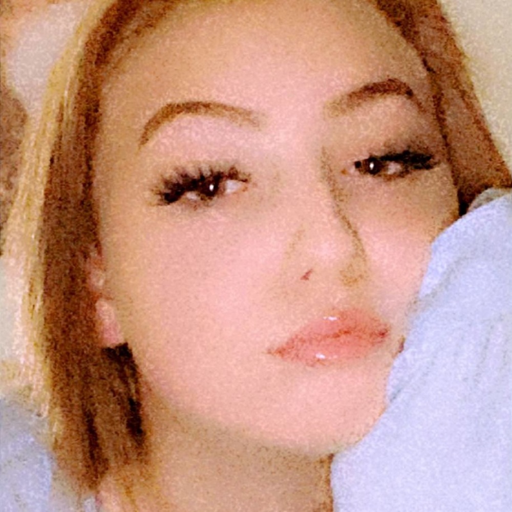 Meet your Posher, Damara